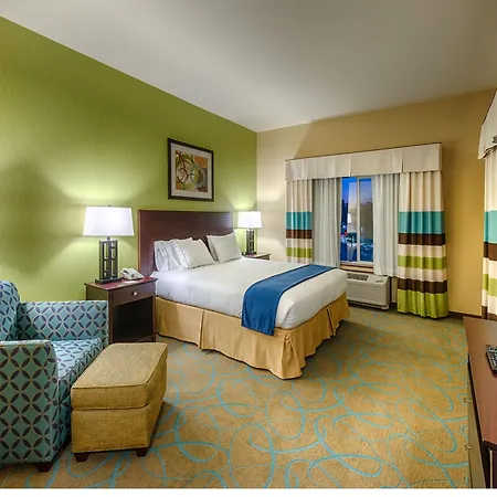 Holiday Inn Express & Suites / Red Bluff - South Redding Area, An Ihg Hotel-3