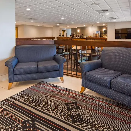 Days Inn By Wyndham Englewood Dayton Airport-3