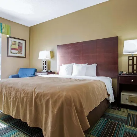 Quality Inn & Suites Arnold - St Louis-2