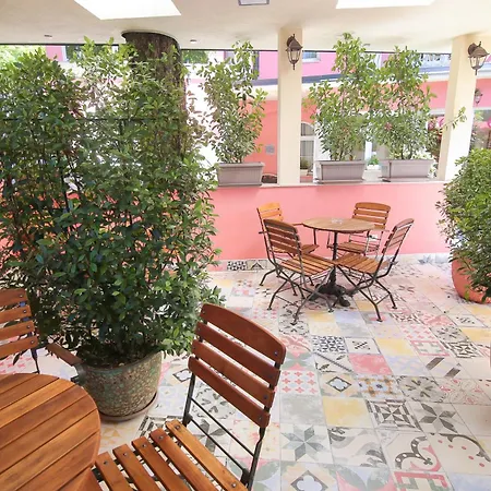 Boutique Hotel Asteria-2