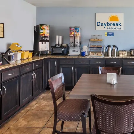 Days Inn By Wyndham Jackson-3
