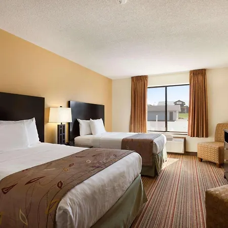Ramada By Wyndham Wisconsin Dells I-90-3
