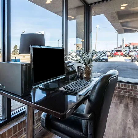 Quality Inn & Suites Albert Lea-3