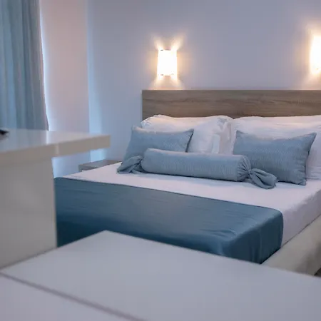 Hotel Oasis-2