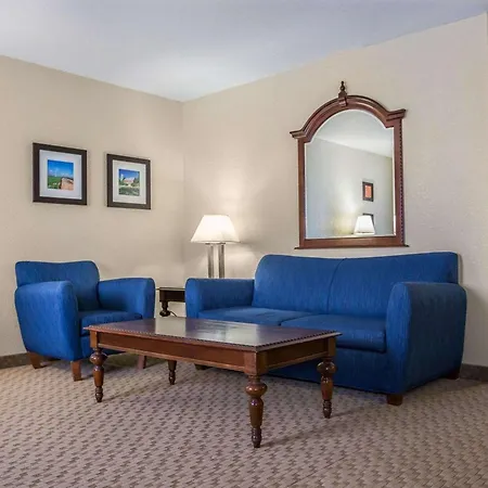Quality Inn & Suites Dixon Near I-88-3
