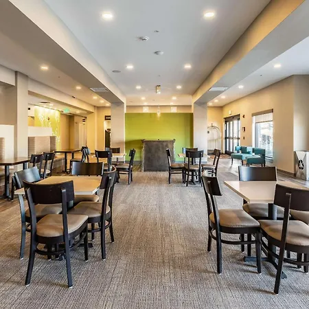 Sleep Inn & Suites Mt Hope Near Auction & Event Center-3