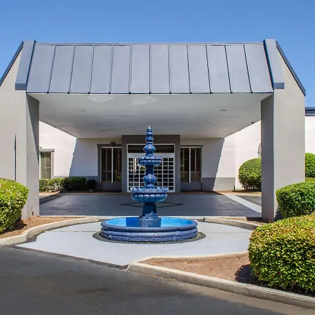 Quality Inn & Suites-2