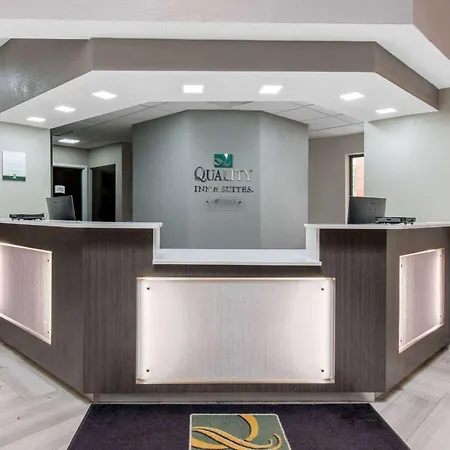 Quality Inn & Suites Brownsburg - Indianapolis West-2