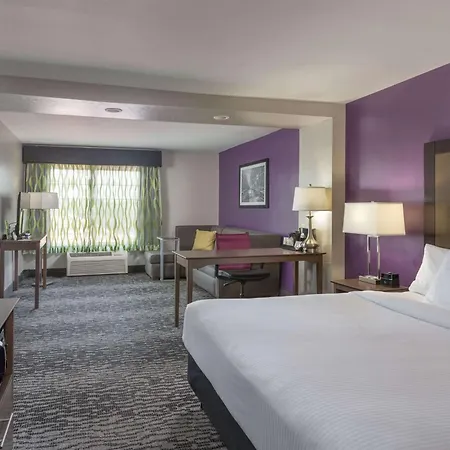 La Quinta By Wyndham Visalia/Sequoia Gateway-2