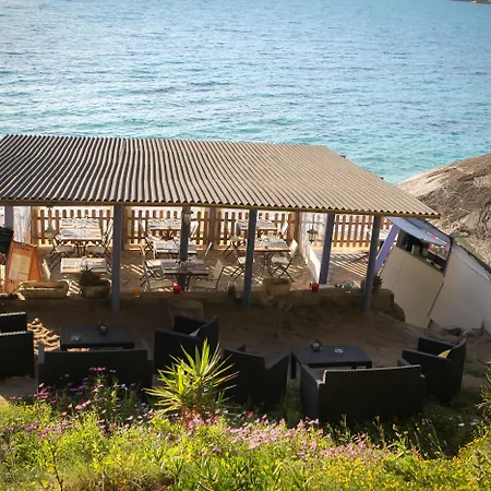 Hotel Roc E Mare-3