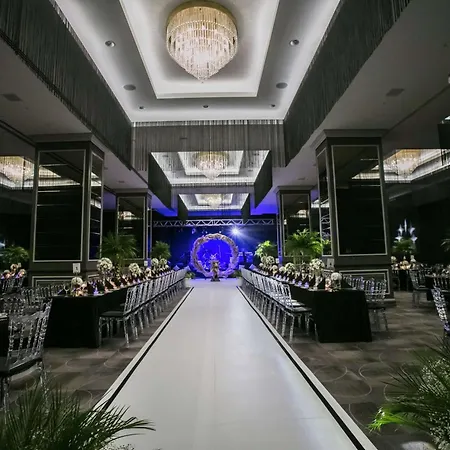 Doubletree By Hilton Izmir Airport-3