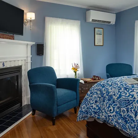 1802 House Bed & Breakfast-2