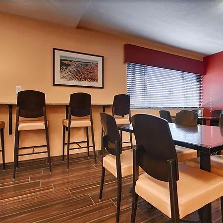 Baymont By Wyndham Cedar City-2