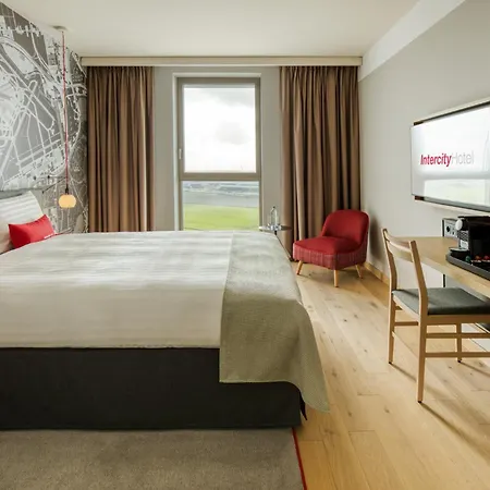 IntercityHotel Amsterdam Airport-3