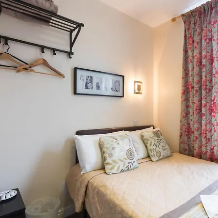 Notting Hill Gate Hotel-2