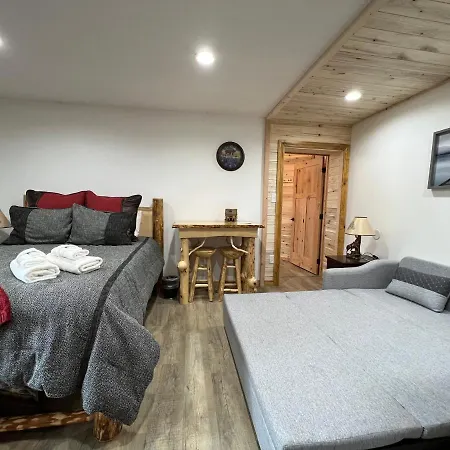 Alaska Knotty Pine B&B-2