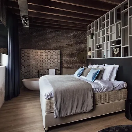 Cousins Boutique Hotel-3