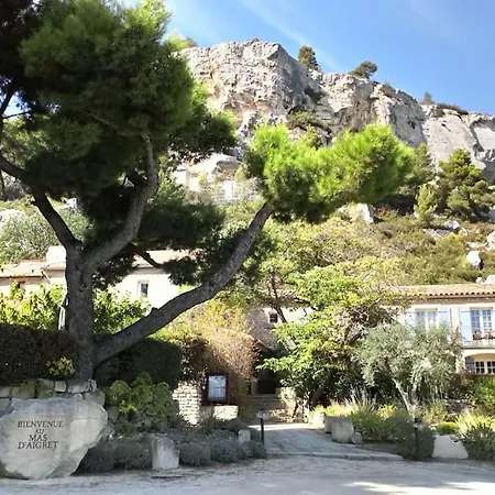 Chambres d'hôtes indépendantes au rez-de-chaussée d'une maison provençale dont une avec cour intérieure-2