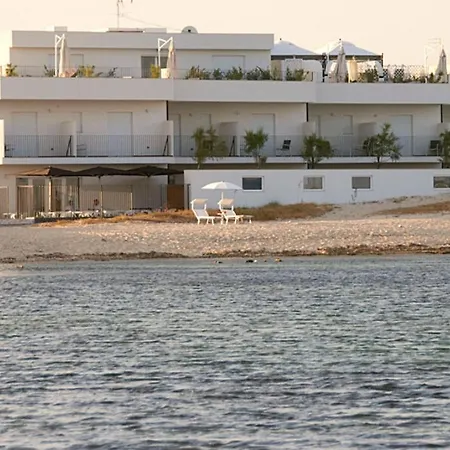Gg77 Hotel La Spiaggia-3