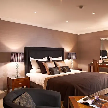 Rowton Hall Hotel And Spa-3
