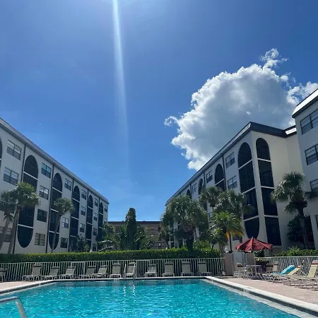 Knot A Care Remodeled Direct Water Access Condo With Ocean And Pool Views Now Sleeps Six-2