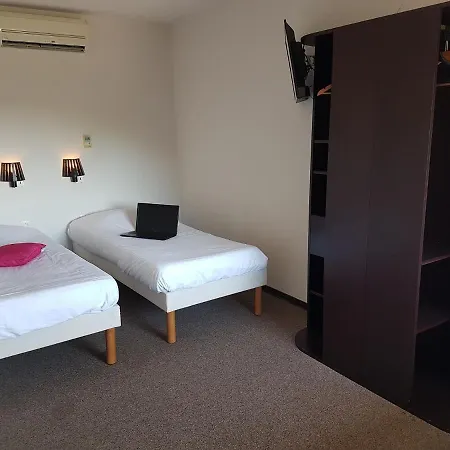 Enzo Hotels Quimperle-3