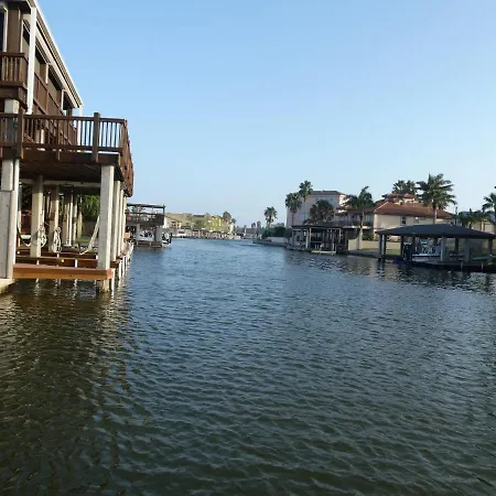 Fishermans Landing On The Bay- Las Marinas-3