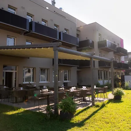 Hotel Max70-3