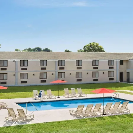 Ramada By Wyndham Allentown Bethlehem-2
