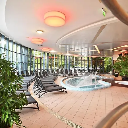 Hotel Eger&Park-3