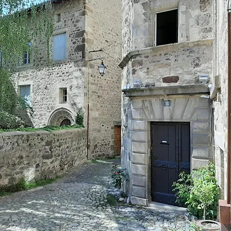 Maison au Loup - Superbe ancien hotel particulier du XVIe siècle au cœur de la vieille ville du Puy-2
