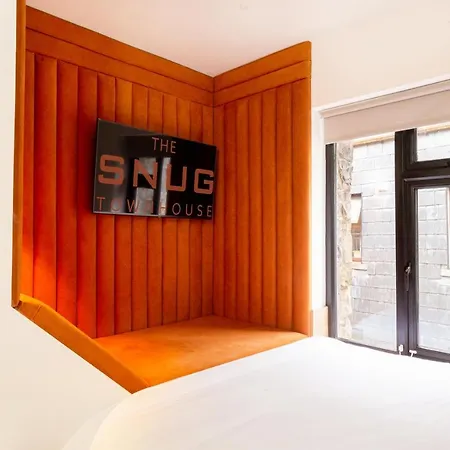 The Snug Townhouse-3