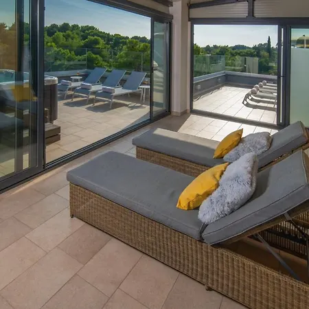 Aparthotel Punta Blu - POOL&SPA-3