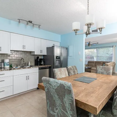 Bluewater Cove Boutique Resort-2