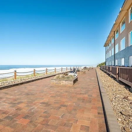 Sailor Jack Oceanfront Motel-3