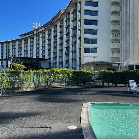 Stunning Views Best Location In Hilo 2Br Modern Condo-2