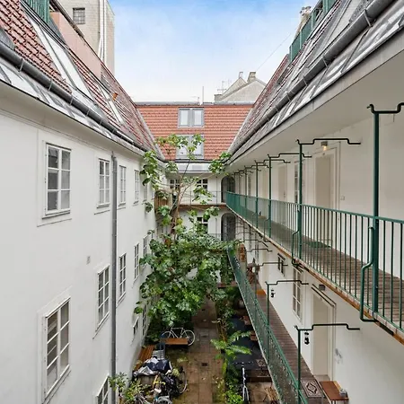 Florian'S Apartments In Mariahilf Vienna-2