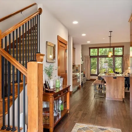 Prospectors Reach House In The Heart Of Suncadia Walking Distance To Everything-3