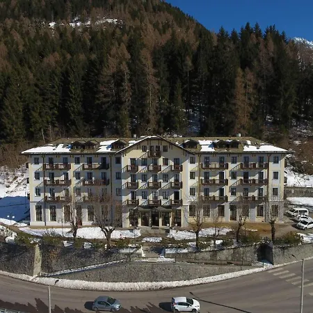 Appartamento 50 Mq In Palace Ponte Di Legno-2