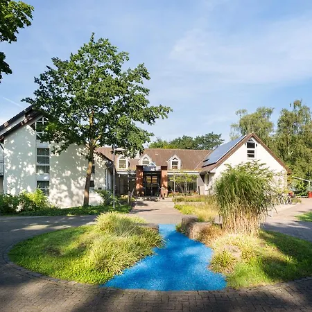 Flussbett Hotel-2