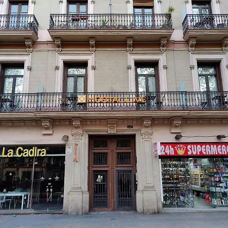 Hostal Live Barcelona-3
