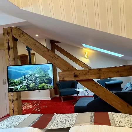 Hotel Stadtvilla Laux-3