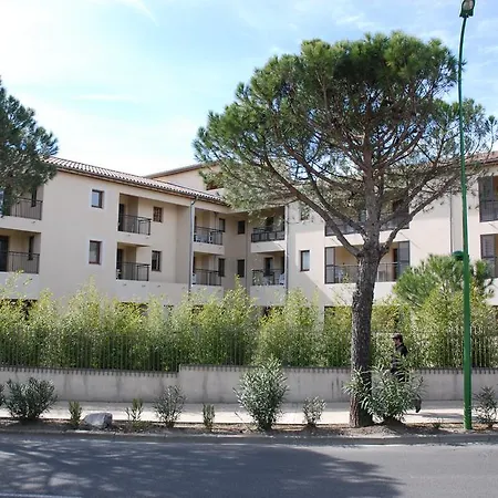 UZES APPART HOTEL Résidence Le Mas des Oliviers-2