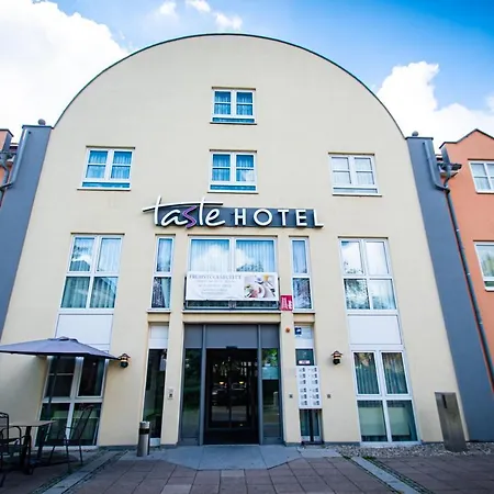 Taste Hotel Hockenheim-3
