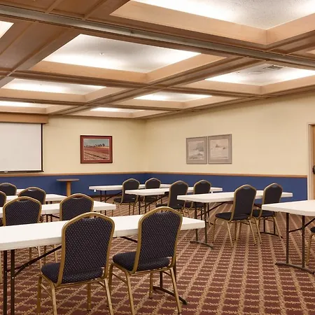 Super 8 By Wyndham Oceanside Marty'S Valley Inn-3