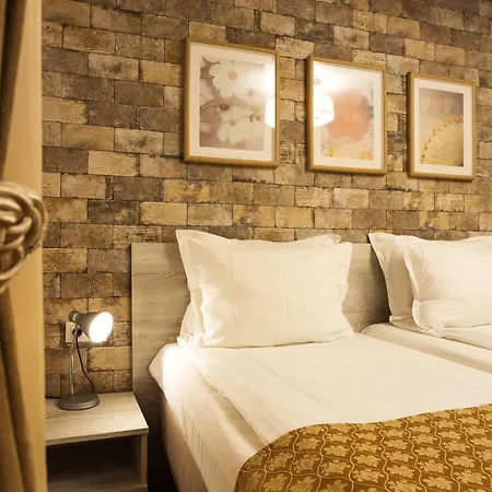 Sofia Place Hotel By Hmg-2