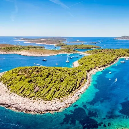 Beach Bay Hvar Hotel-2