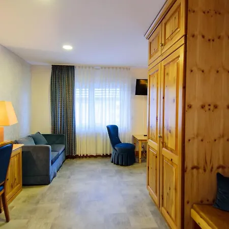 Hotel Bohn-2