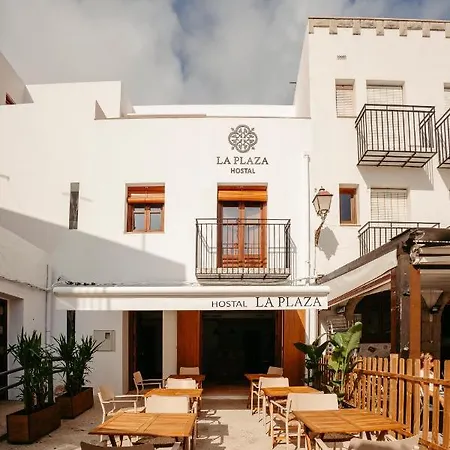 La Plaza Hostal-3