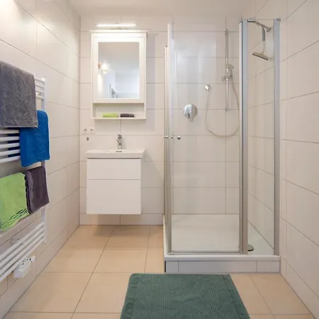 Monteur-/ Arbeiter-Apartment_ Wohnung 4-3